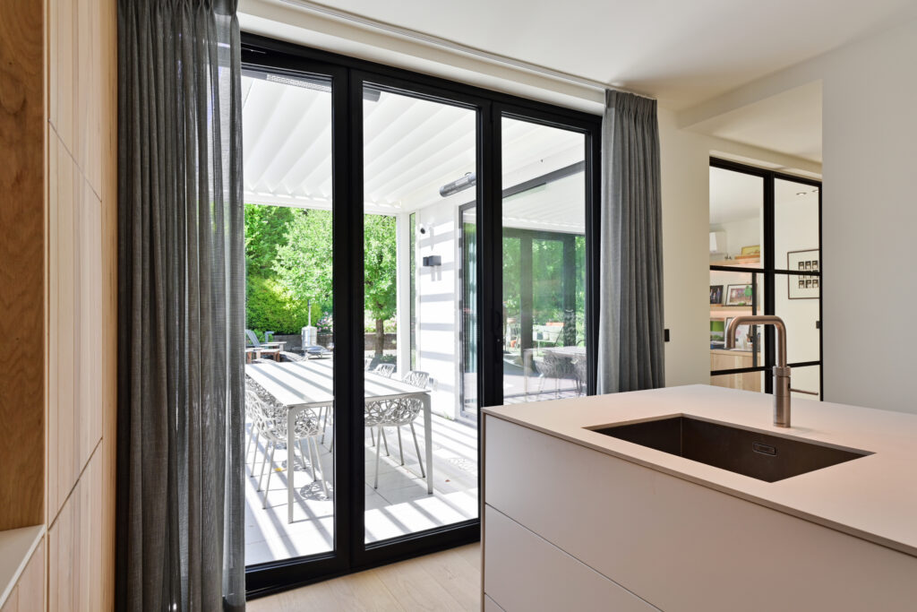 Opvouwbare Pui voor Buiten - Harmincadeuren Maasframe, renovatie kozijnen, ramen en deuren